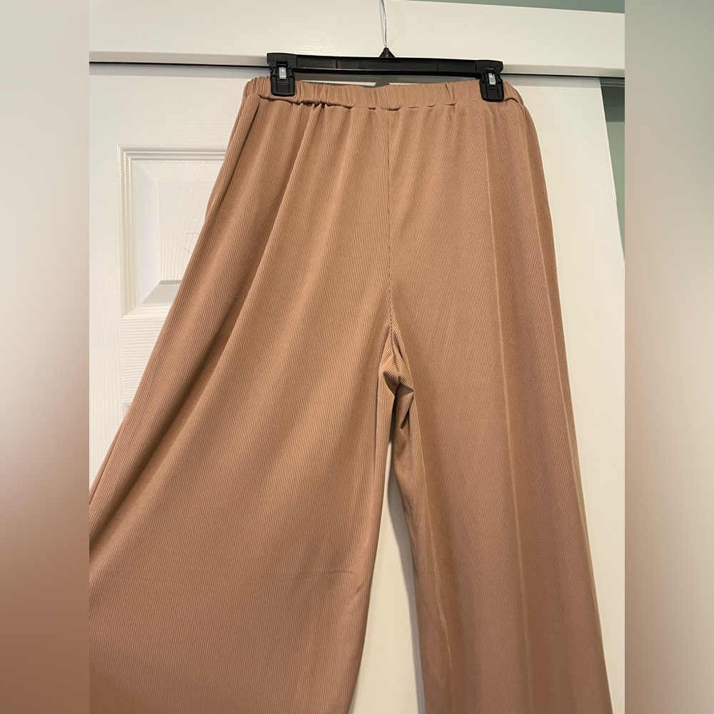 CIDER PETITE SOLID ELASTIC WAIST WIDE LEG PANTS - Picture 4 of 14